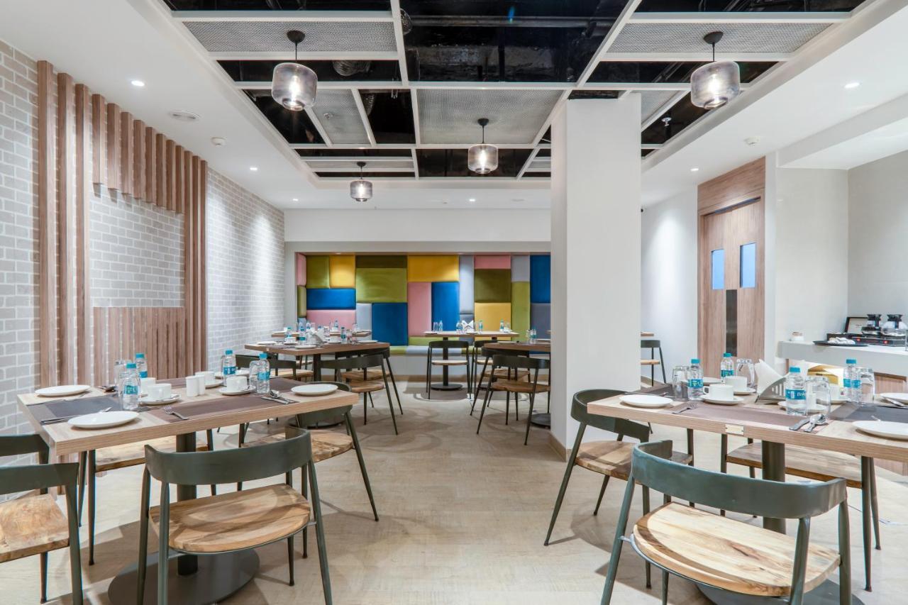 Le Roi Express Paharganj Hotel New Delhi Ngoại thất bức ảnh